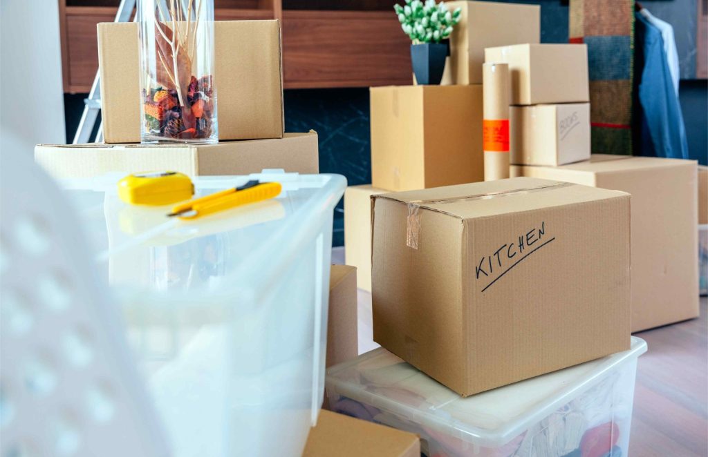 The Essentials Box: What to Pack to Open First in Your New Home